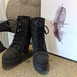 Platform heeled booties